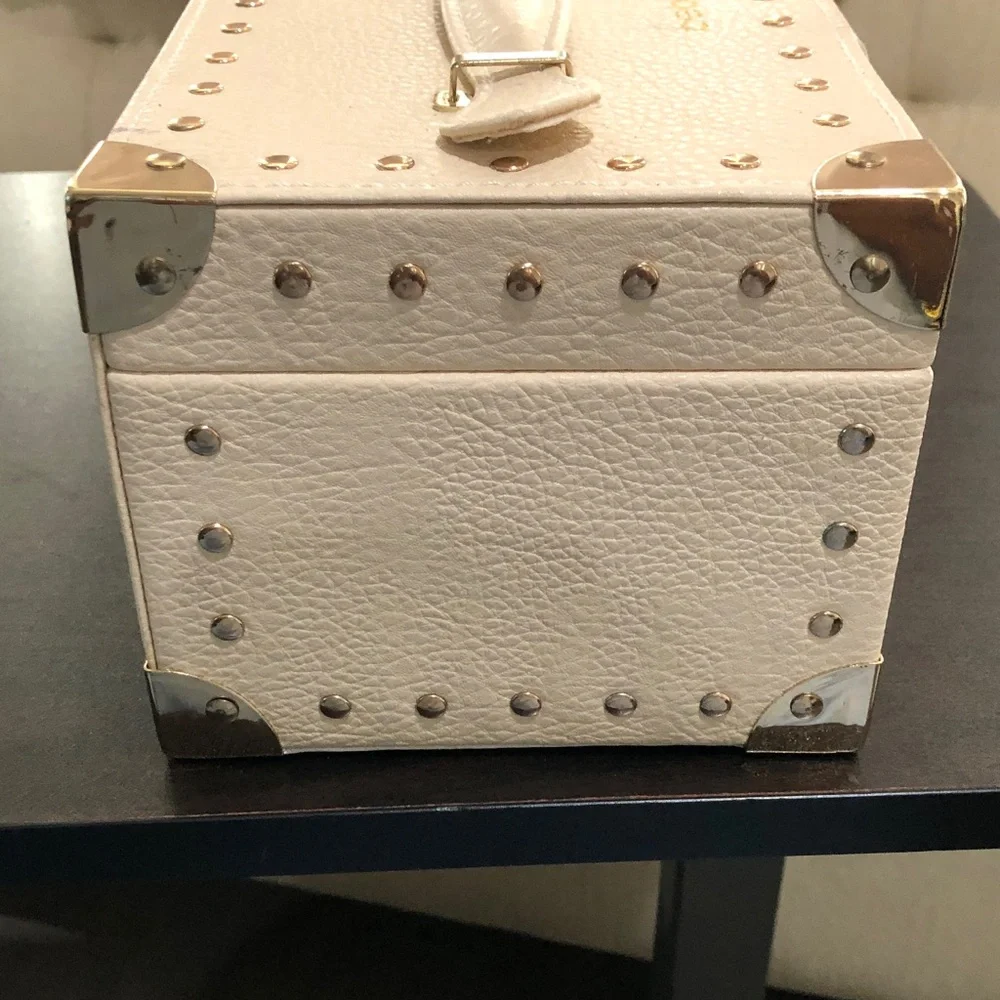 bebe boxed cosmetic